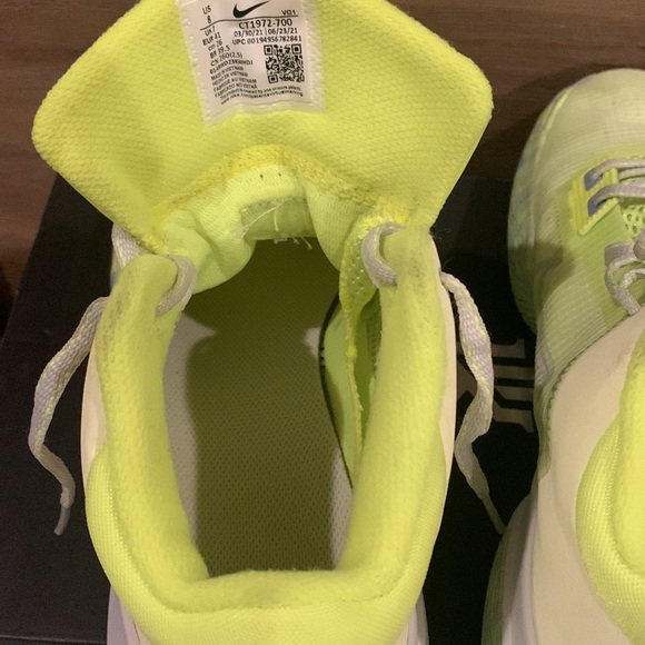 Nike Kyrie Flytrap 4 - Picture 7 of 7